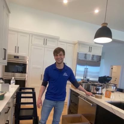 Peak Movers crew handling a move in the Central Wisconsin area